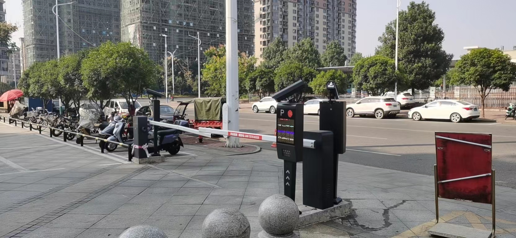 湖南永州潤馳美居停車場